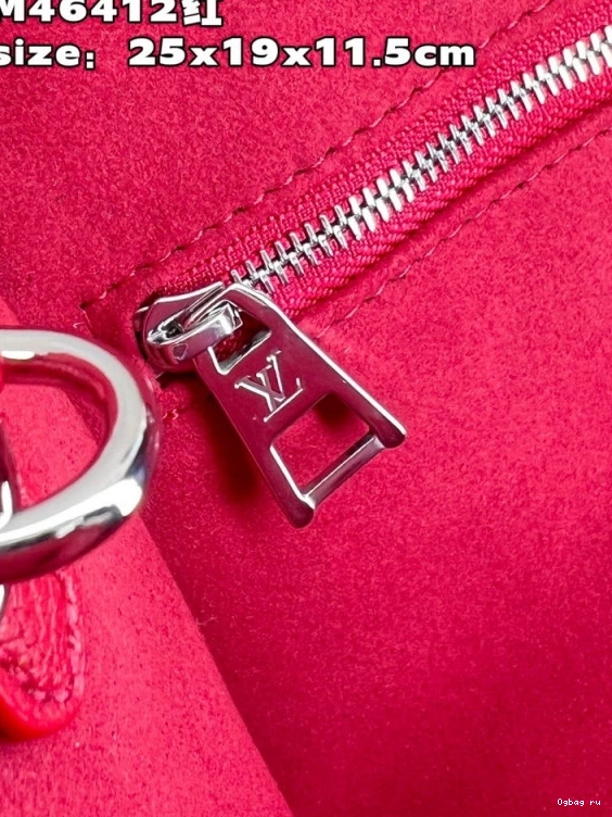 PM LOUIS ONTHEGO VUITTON 0725